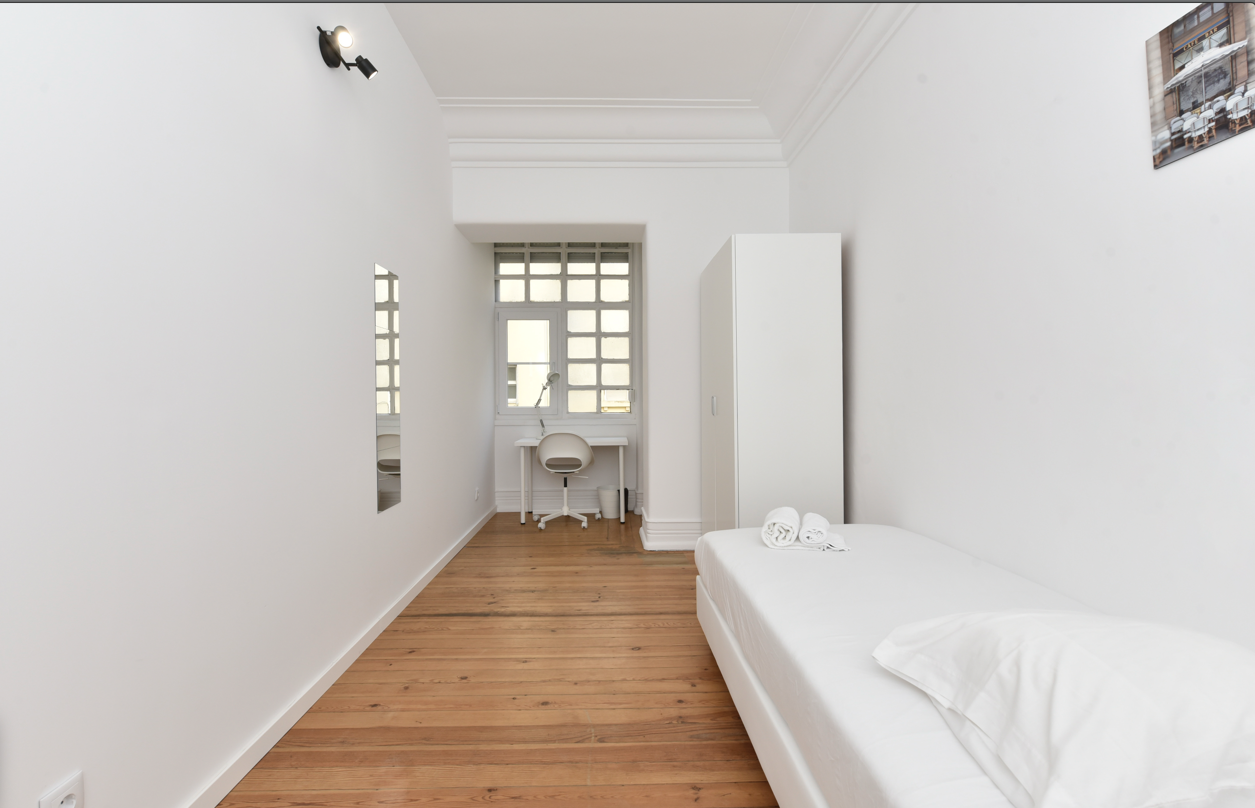 10908 in Avenidas Novas, lisboa – photo 2 of 23
