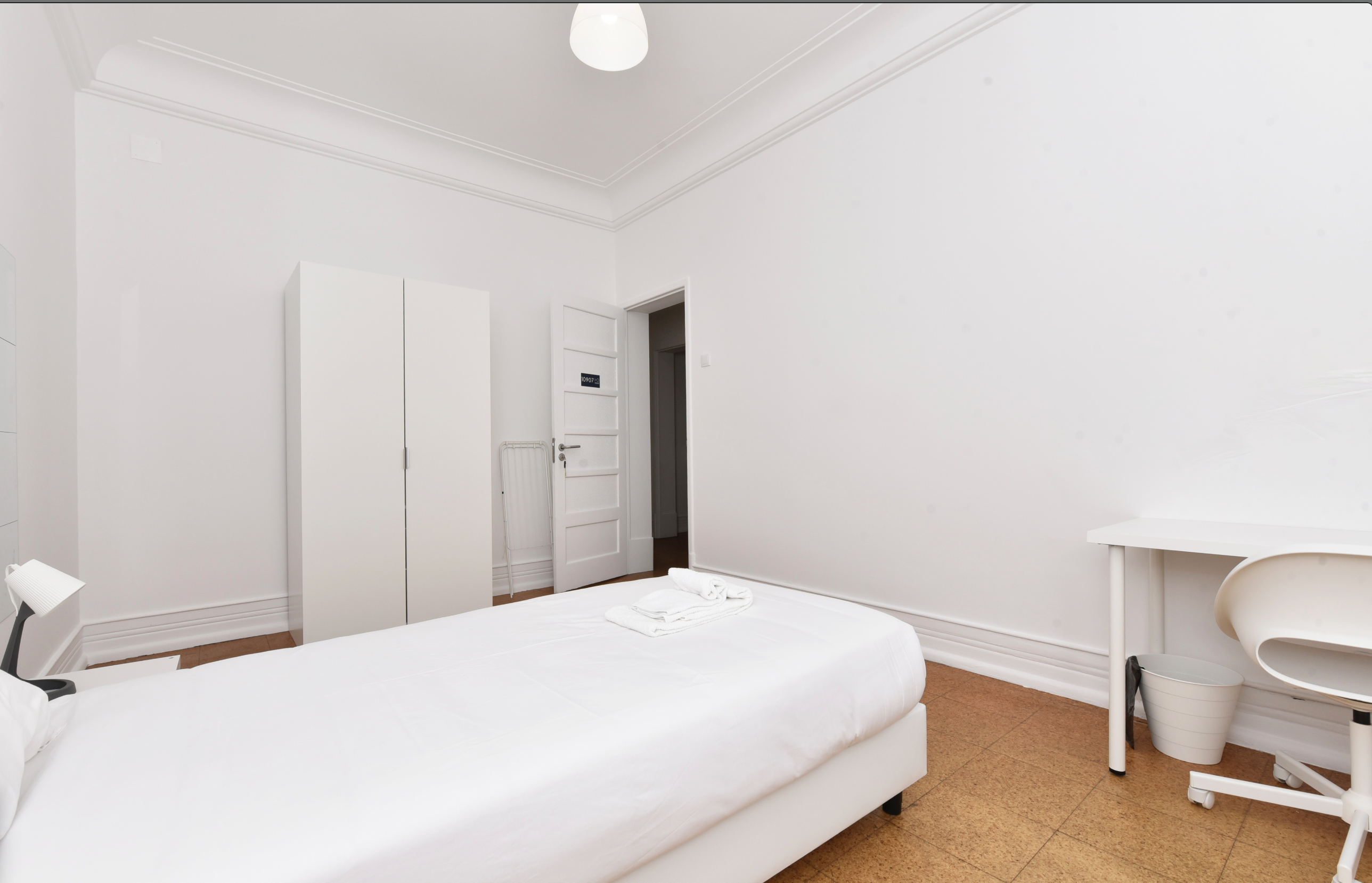 10907 in Avenidas Novas, lisboa – photo 3 of 23