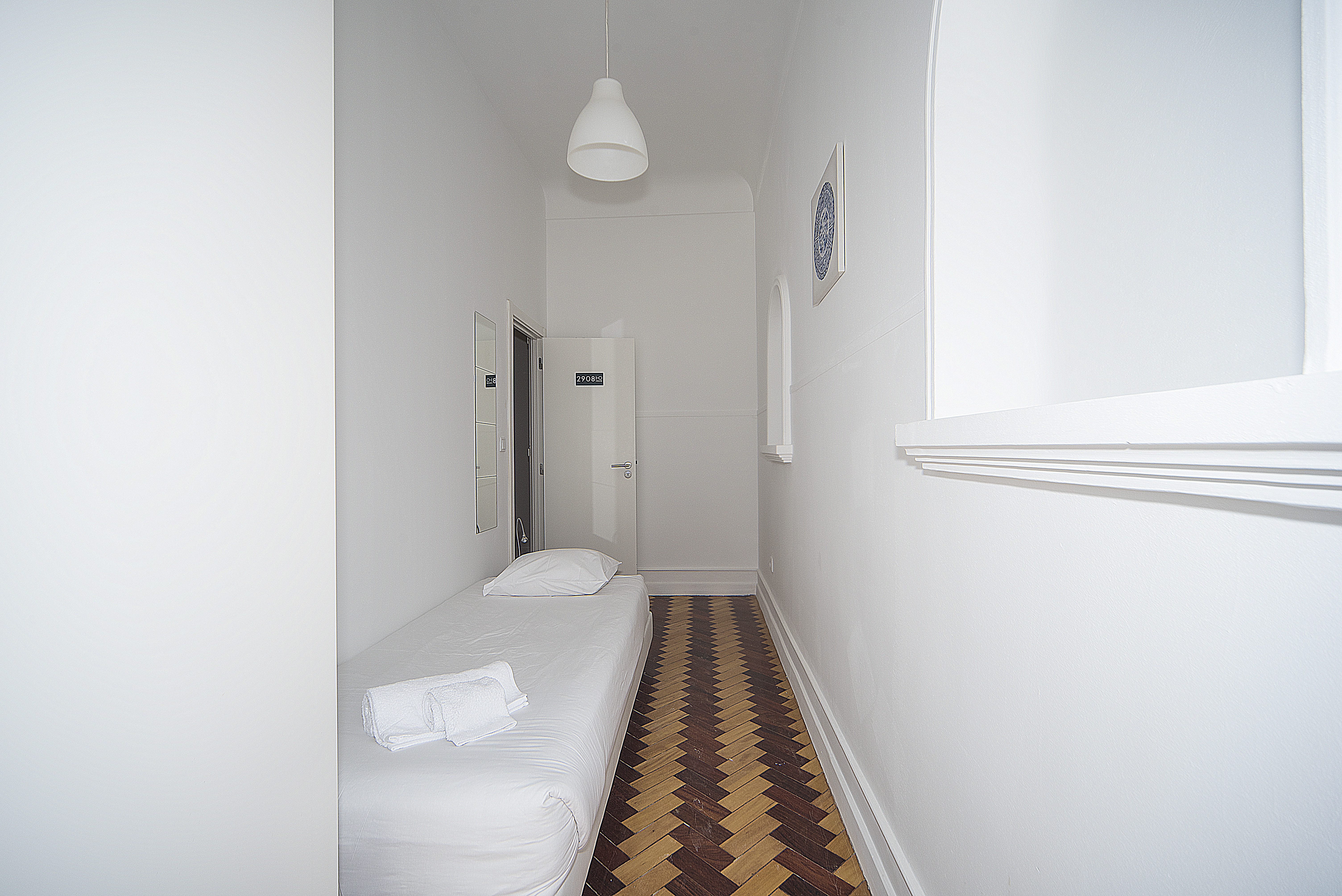 2908 in Santos-o-Velho, lisboa – photo 5 of 20