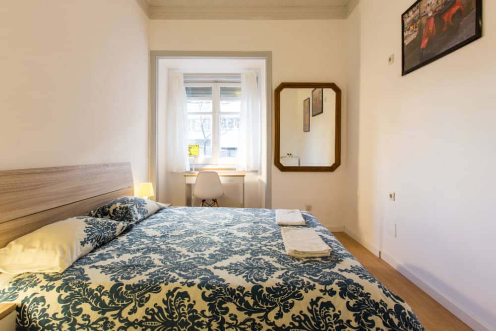 Inviting Double Room 1 with Ample Light em Santa Isabel, lisboa – foto 2 de 13