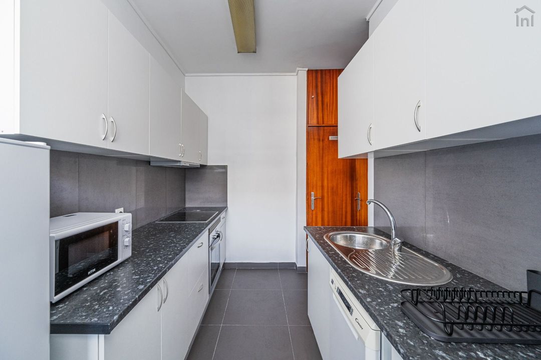 Room 4 - Quarto Varanda Grande em Bonfim, porto – foto 4 de 31