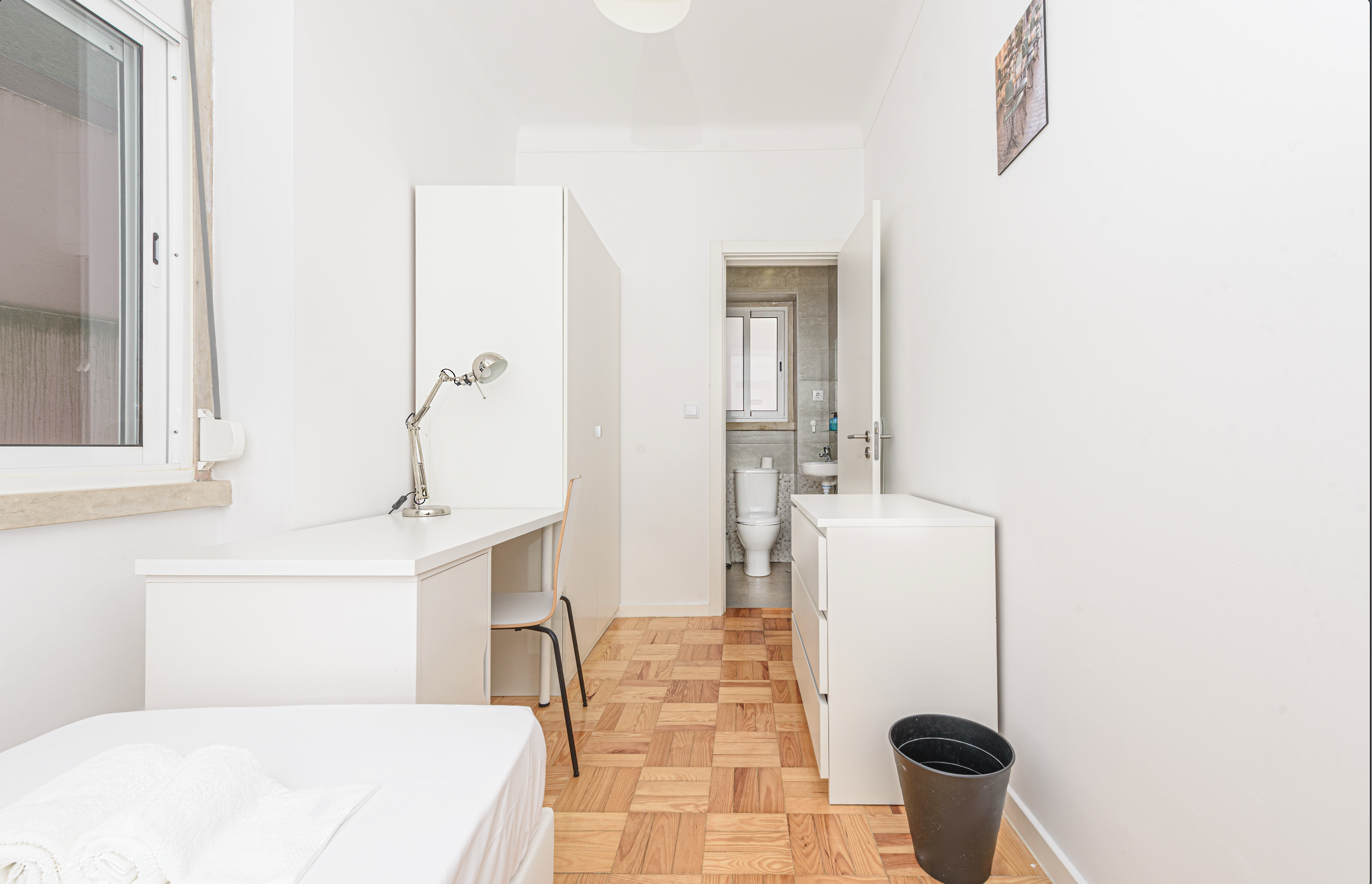 Room 2418 em Jardim Zoologico, lisboa – foto 4 de 18