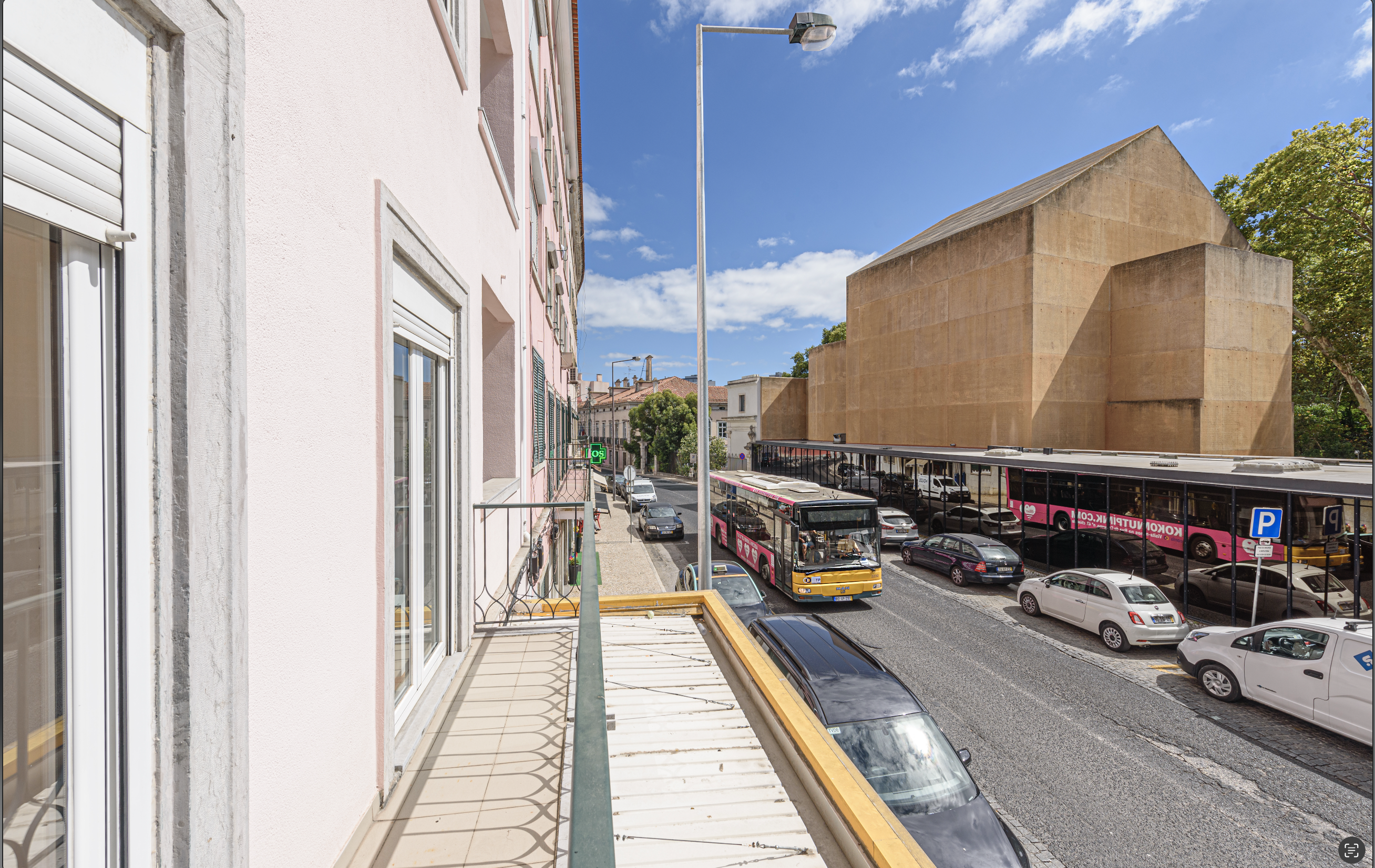 Room 2411 em Jardim Zoologico, lisboa – foto 3 de 22