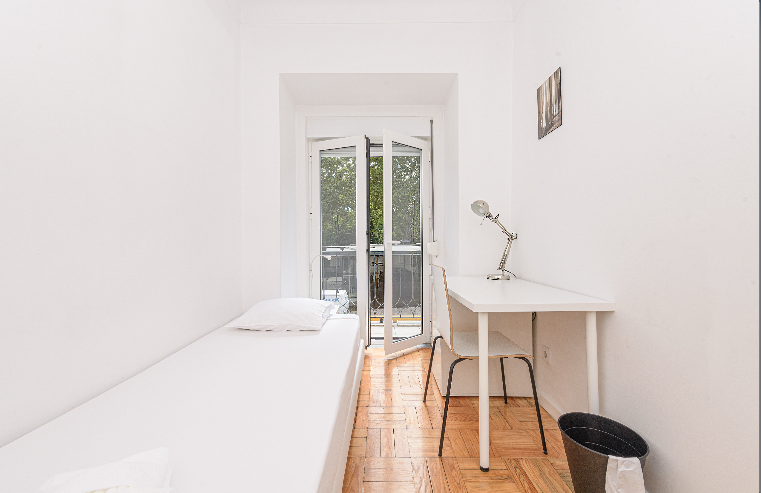 Room 2413 em Jardim Zoologico, lisboa – foto 3 de 16