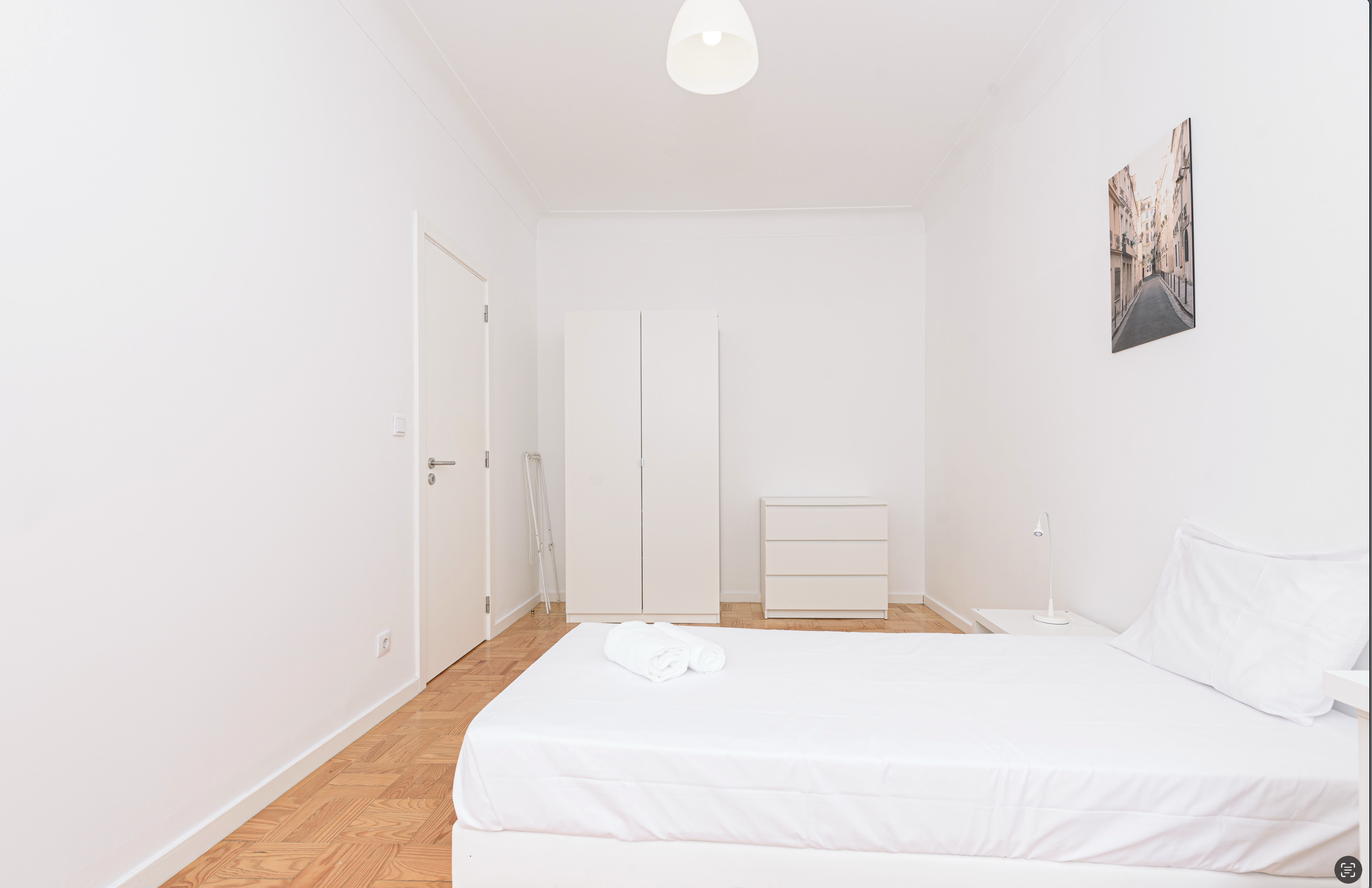 Room 2415 em Jardim Zoologico, lisboa – foto 3 de 15