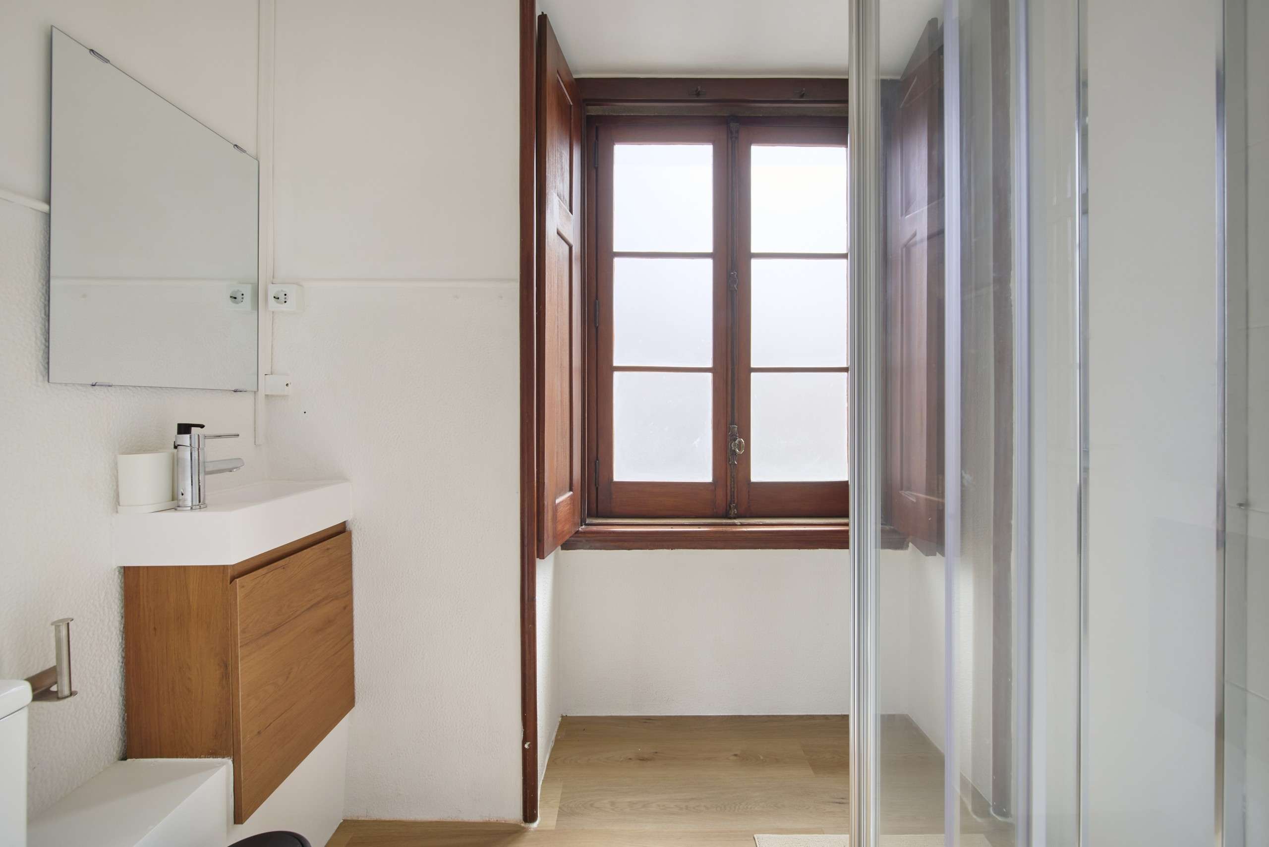 Luminous Room 10 with Private Kitchen & Bath em Estrela, lisboa – foto 4 de 17