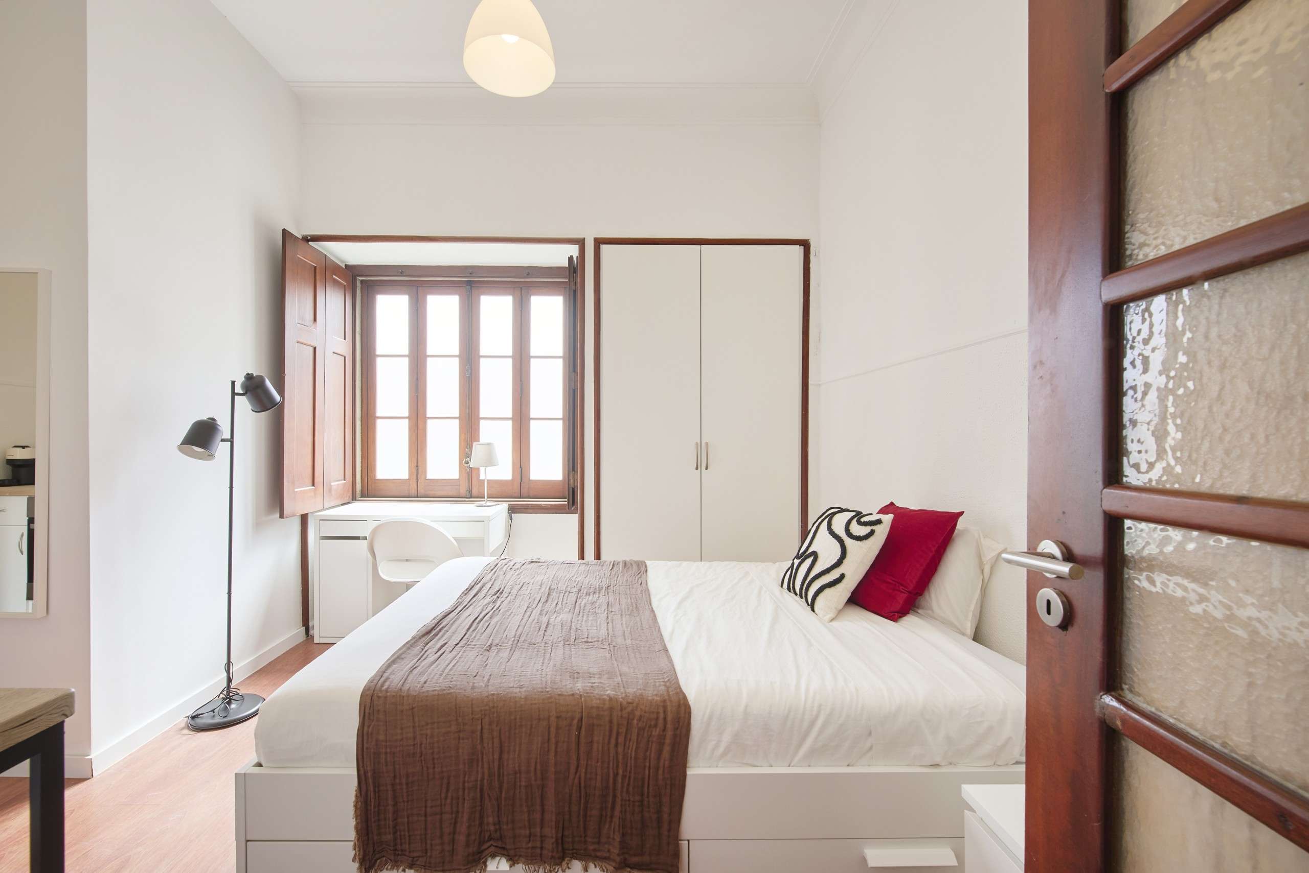 Luminous Room 10 with Private Kitchen & Bath em lisboa – foto 1 de 4