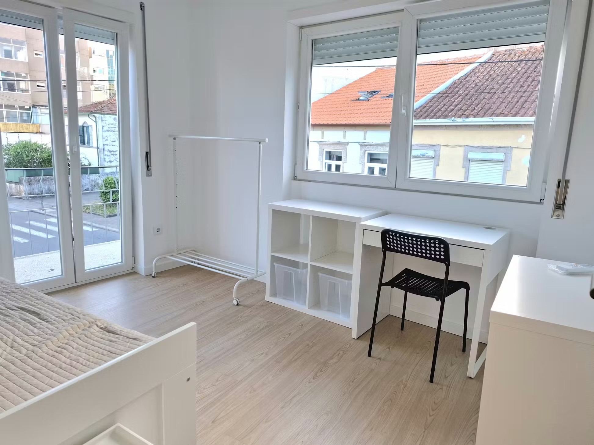 T203 - Cozy Standard Room with Private Balcony in Rio Tinto, porto – photo 2 of 33
