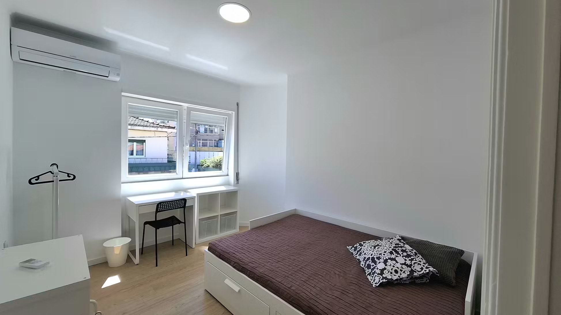 T202- Spacious Superior Double Room in Rio Tinto, porto – photo 5 of 29