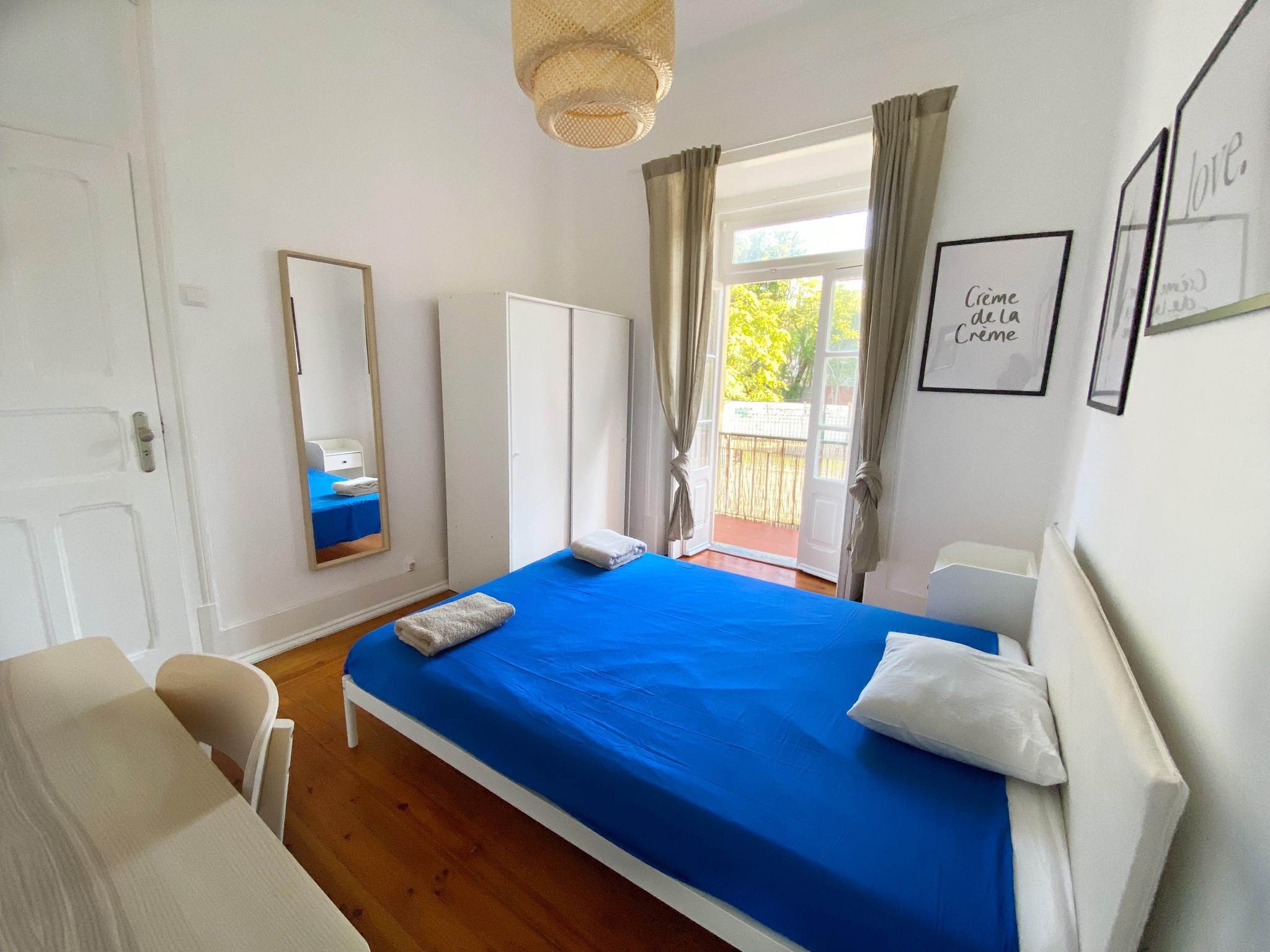 Elegant Double Room 3 in Central Lisbon em São Mamede, lisboa – foto 3 de 12